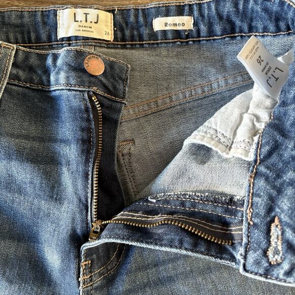 L.T.J. Letter to Juliet Jeans Romeo High Rise Straight Leg Sz 26 Denim USA Made - Picture 4 of 11